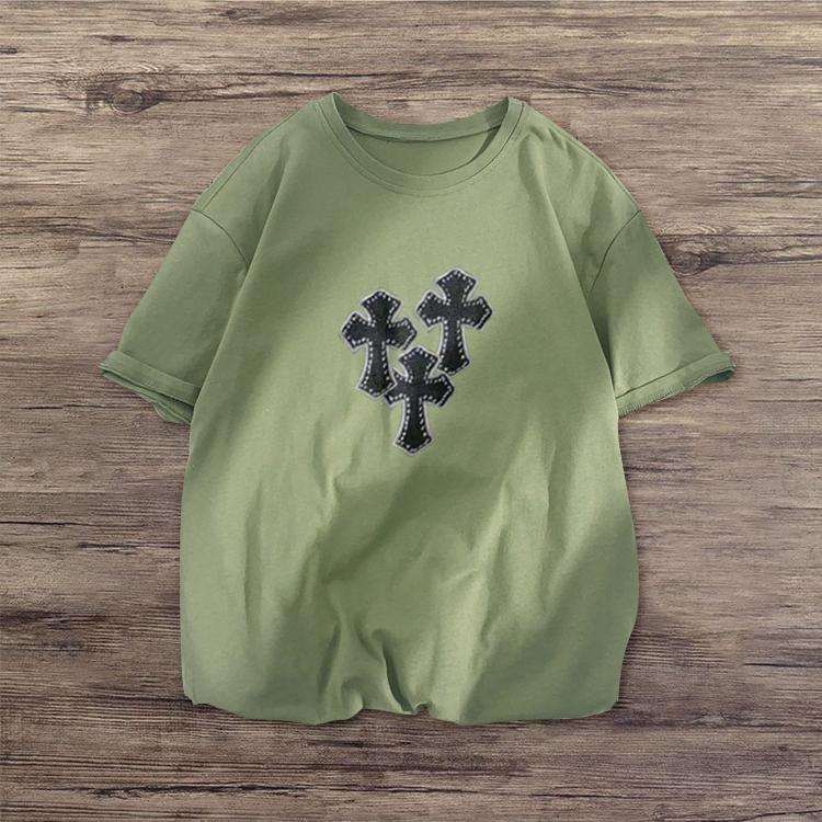 Camiseta de manga corta con cuello redondo y estampado cruzado