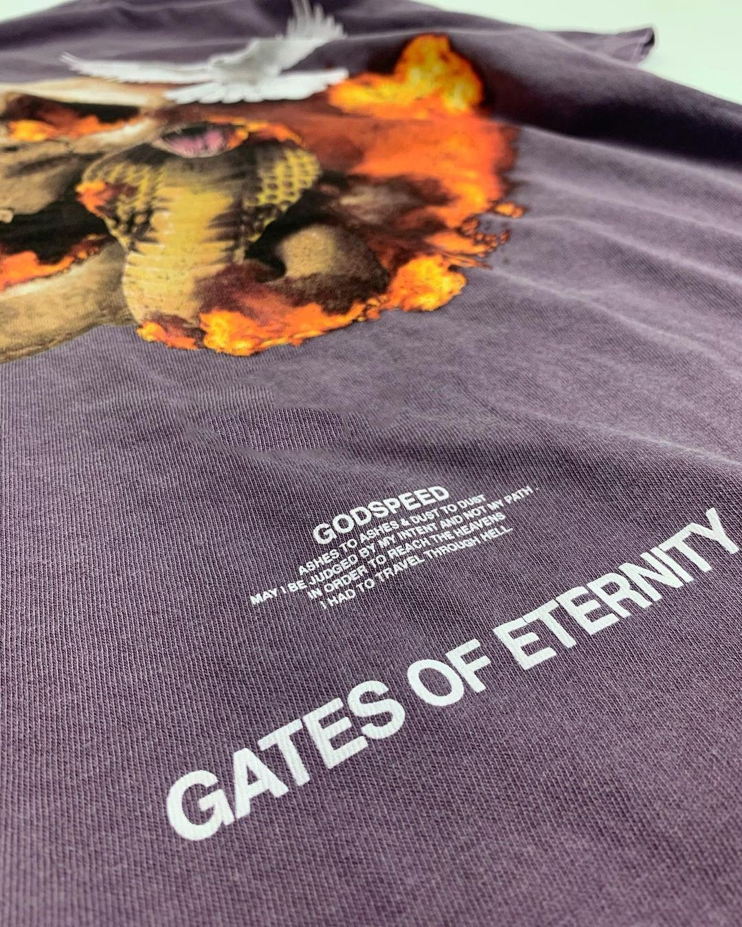 Camiseta personalizada con estampado de calavera