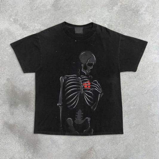 Kurzärmliges T-Shirt mit Totenkopf-Grafikprint