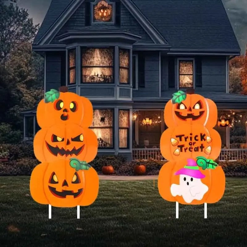 2 sets of Halloween decorations, outdoor courtyard lawn stakes, plastic signs