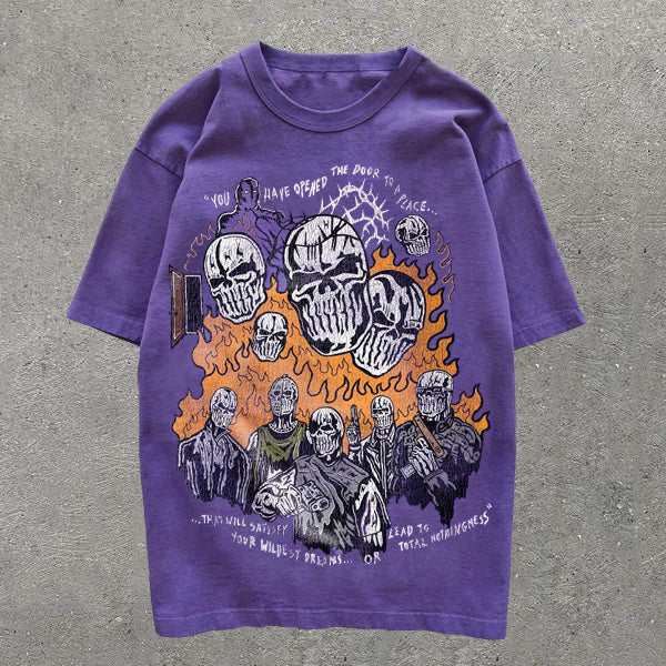 Camiseta de manga corta con estampado de letras y calaveras del equipo
