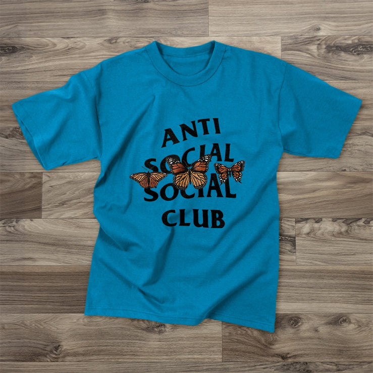 Camiseta de manga corta de estilo retro callejero con mariposas