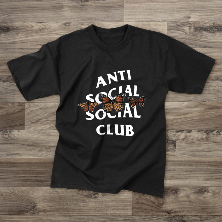 Camiseta de manga corta de estilo retro callejero con mariposas