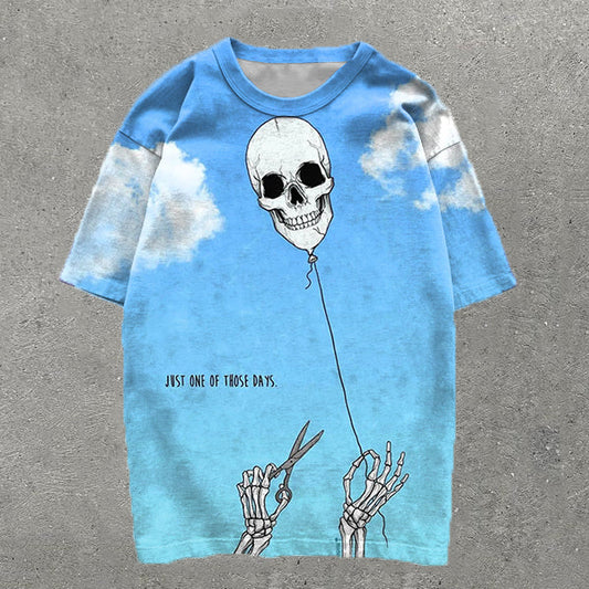 Camiseta de manga corta con estampado de calaveras de estilo casual