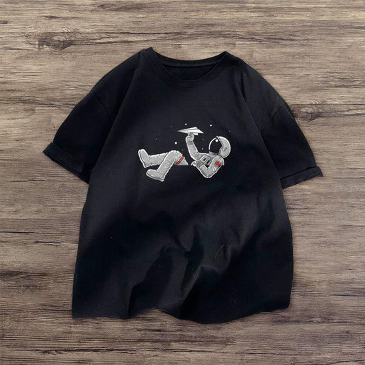 Camiseta de astronauta con estampado moderno