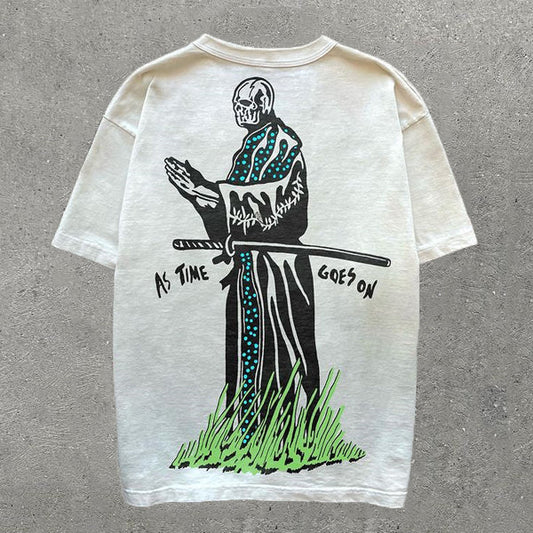 Camiseta informal de manga corta con estampado de letras y calaveras