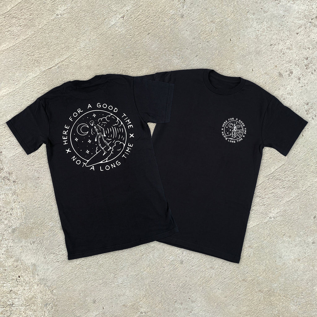 Camiseta de manga corta holgada con cuello redondo a la moda