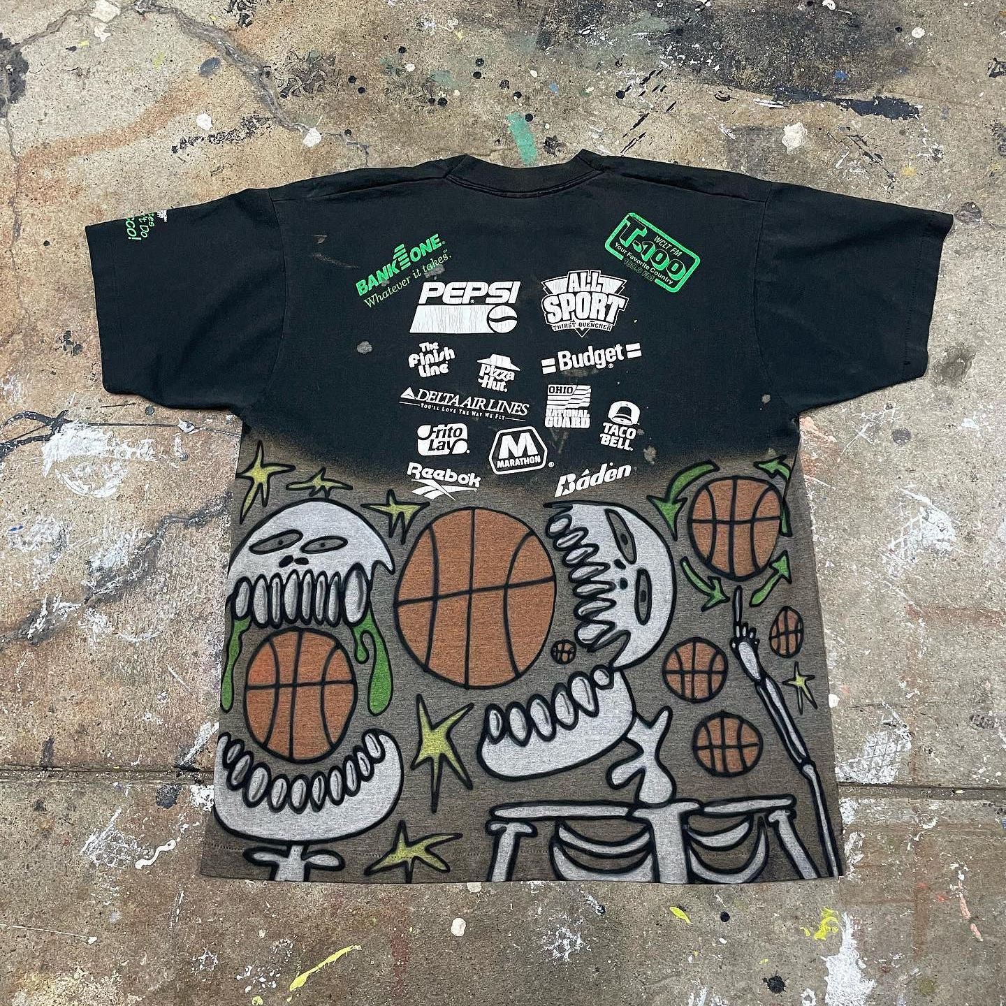 Camiseta personalizada con estampado de degradado preppy de moda